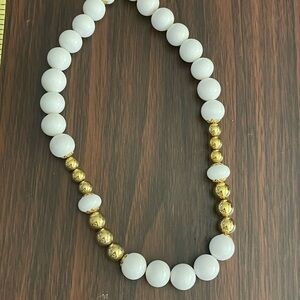 Elegant White and Gold Beaded Necklace